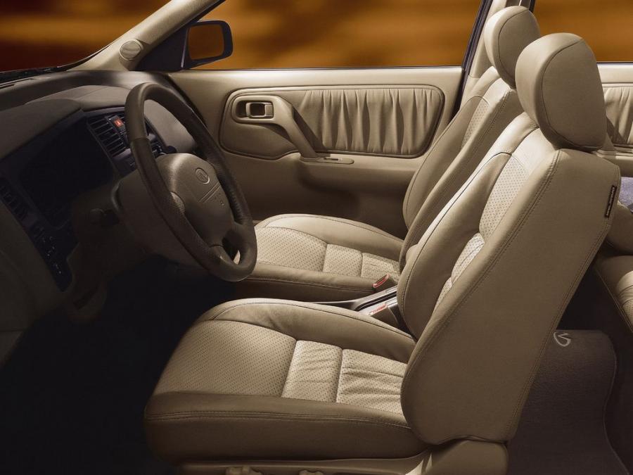  Infiniti G20 1998 года  (фото 7 из 12)